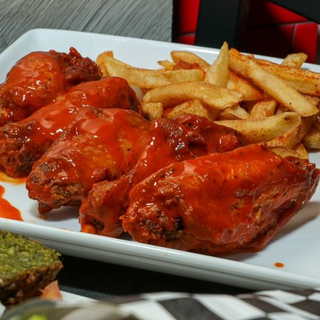 Chicken Wings/ fries