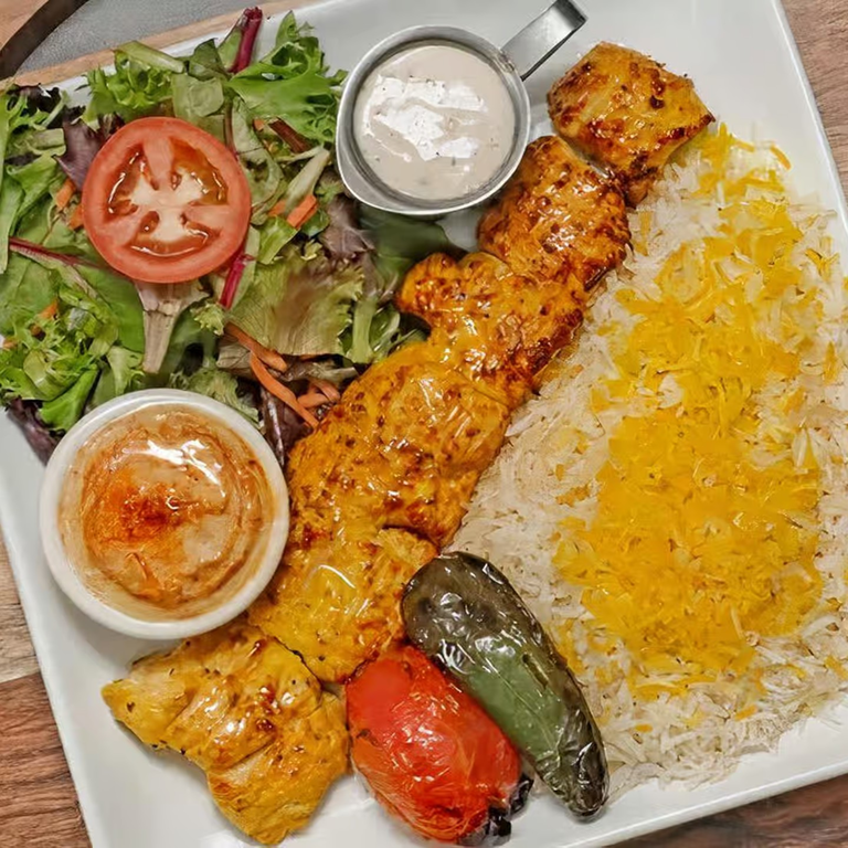 Savor the Essence of Grilled Perfection 🔥🌶️🍗